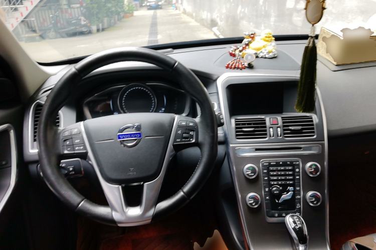 Used Volvo XC60 2015 T5 AWD Zhiyuan Edition Steering Wheel