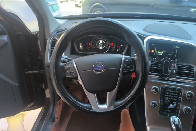 Used Volvo XC60 2015 T5 Smart Upgrade Model Steering Wheel