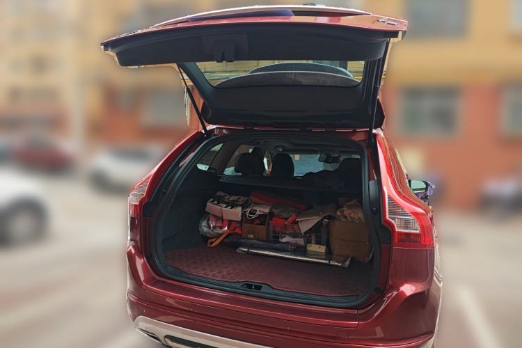 Used Volvo XC60 2015 T5 Smart Upgrade Model Trunk
