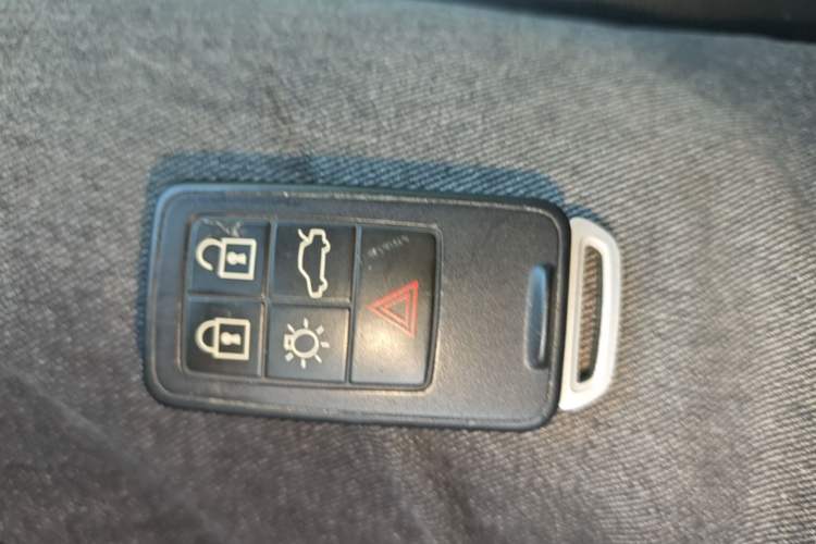 Used Volvo XC60 2015 T5 Smart Upgrade Model Vehicle Key
