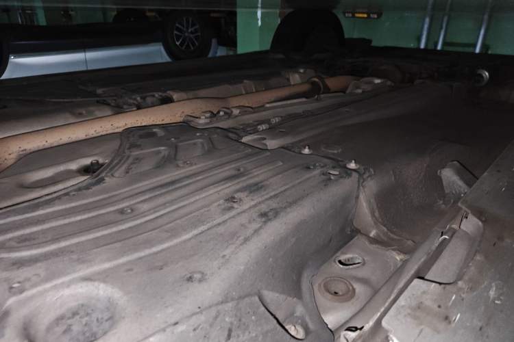 Used Volvo XC60 2015 T5 AWD Zhiyuan Edition Chassis Rear Left