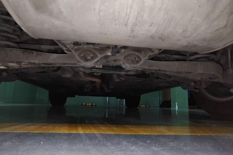 Used Volvo XC60 2015 T5 AWD Zhiyuan Edition Chassis Rear