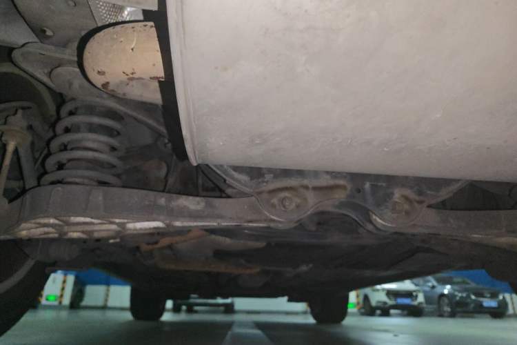 Used Volvo XC60 2015 T5 Smart Edition Chassis Rear
