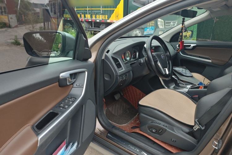 Used Volvo XC60 2015 T5 AWD Zhiyuan Edition Driver Seat