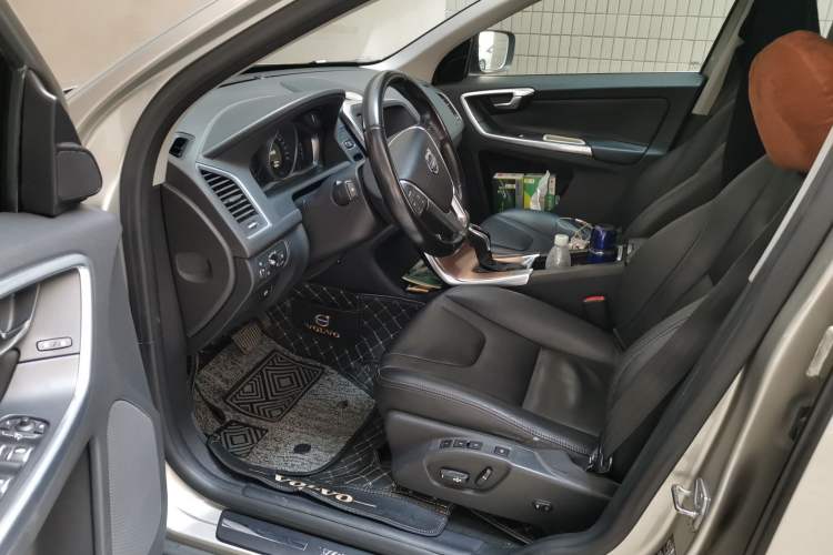 Used Volvo XC60 2015 T5 Smart Upgrade Model Driver Seat