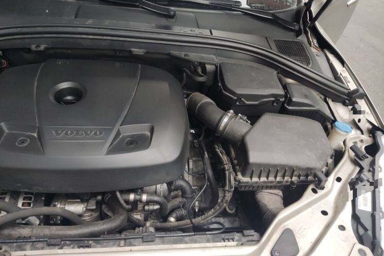 Used Volvo XC60 2015 T5 Smart Upgrade Model Engine Bay Left