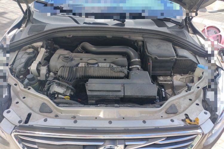 Used Volvo XC60 2015 T5 AWD Zhiyuan Edition Engine Bay