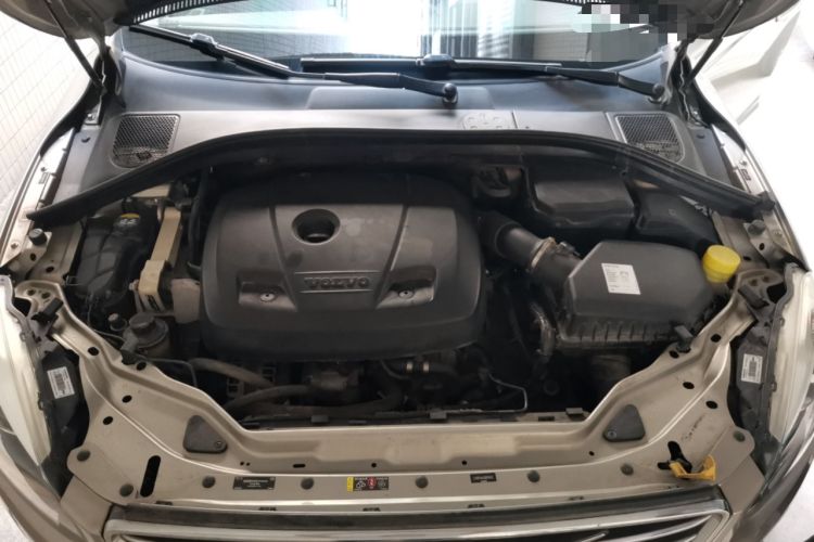 Used Volvo XC60 2015 T5 Smart Upgrade Model Engine Bay