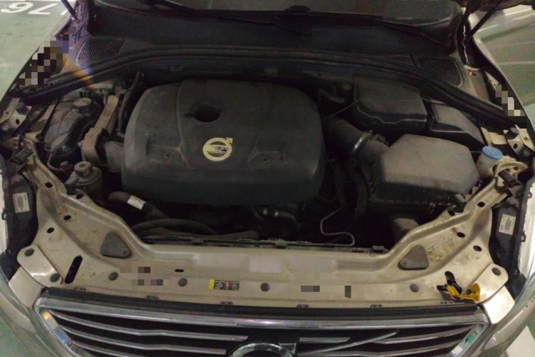 Used Volvo XC60 2015 T5 Smart Upgrade Model Engine Bay