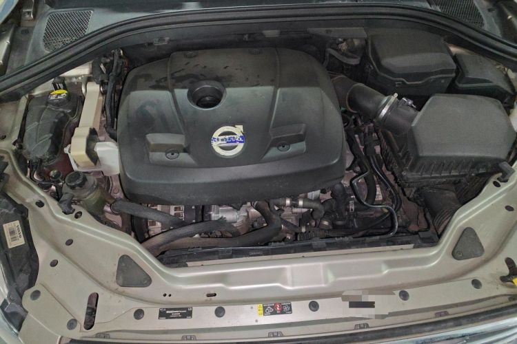 Used Volvo XC60 2015 T5 Smart Edition Engine Bay