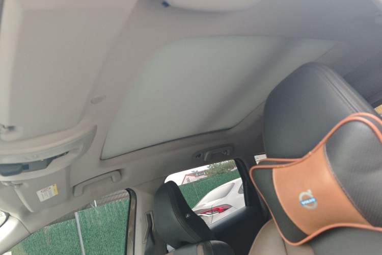 Used Volvo XC60 2015 T5 AWD Zhiyuan Edition Headliner
