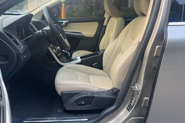 Used Volvo XC60 2015 T5 Zhiyi Edition Interior 1