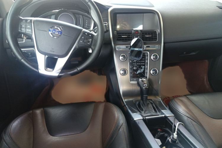 Used Volvo XC60 2015 T5 AWD Smart Drive Edition Interior 2