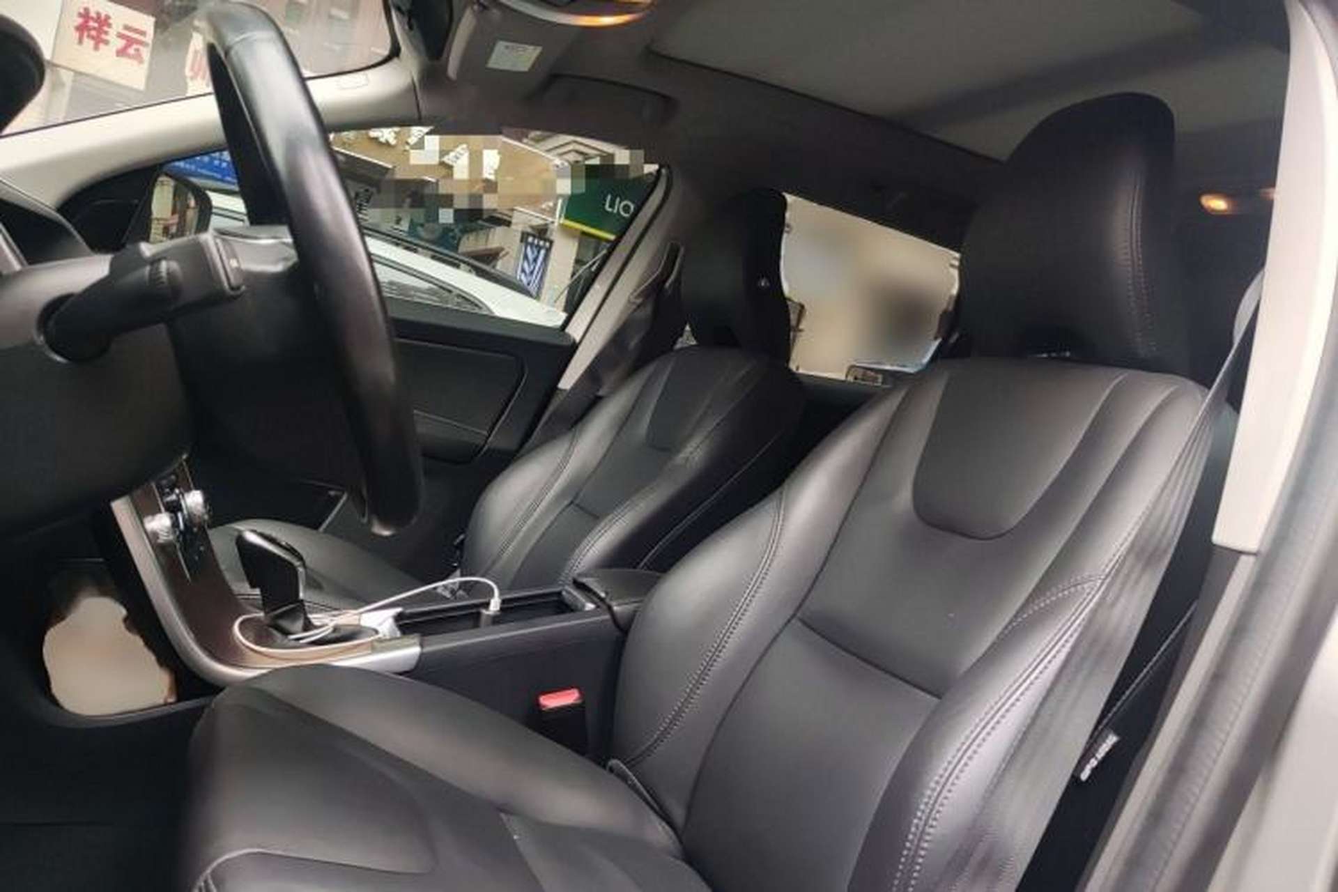 Used Volvo XC60 2015 T5 Smart Upgrade Model Left Front Seat