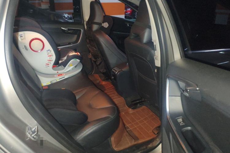 Used Volvo XC60 2015 T5 Smart Upgrade Model Left Rear Seat