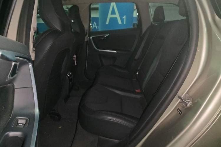 Used Volvo XC60 2015 T5 Smart Edition Left Rear Seat
