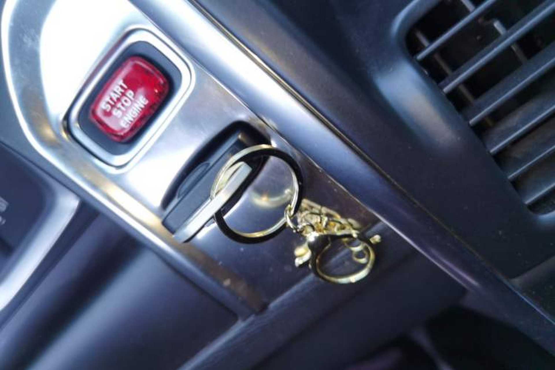 Used Volvo XC60 2015 T6 Zhiyi Edition Vehicle Key