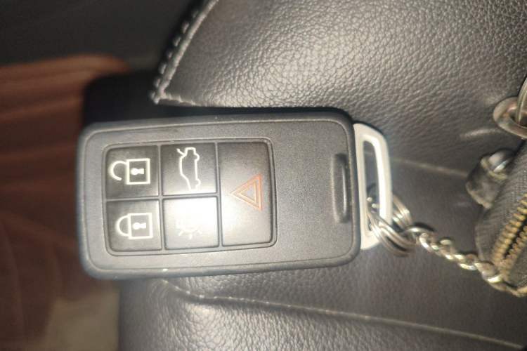 Used Volvo XC60 2015 T5 Smart Upgrade Model Vehicle Key