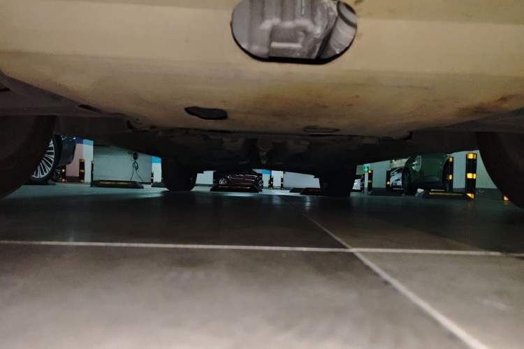 Used Volvo XC60 2015 T5 AWD Zhiyuan Edition Chassis Front