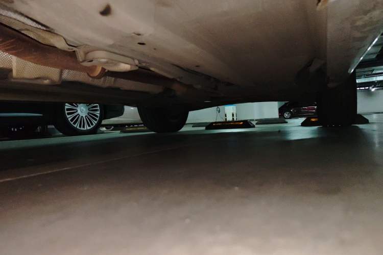Used Volvo XC60 2015 T5 AWD Zhiyuan Edition Chassis Front Left