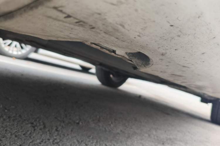 Used Volvo XC60 2015 T5 AWD Zhiyuan Edition Chassis Front Left
