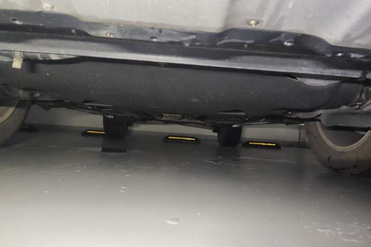 Used Volvo XC60 2015 T5 Smart Upgrade Model Chassis Front