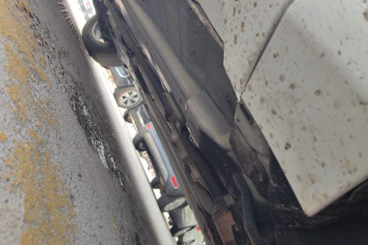 Used Volvo XC60 2015 T5 AWD Zhiyuan Edition Chassis Front Right