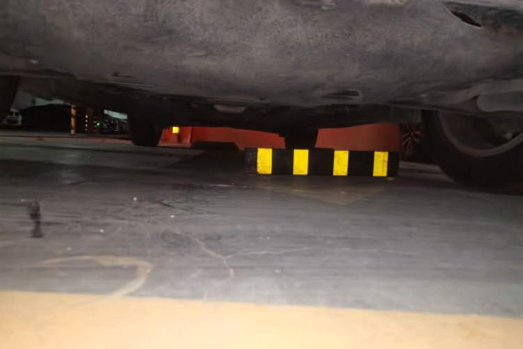 Used Volvo XC60 2015 T5 Smart Edition Chassis Front