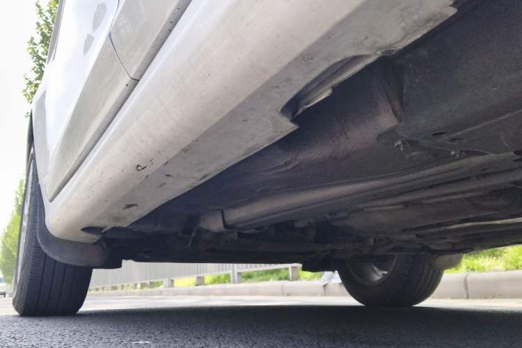 Used Volvo XC60 2015 T5 Smart Edition Chassis Rear Left