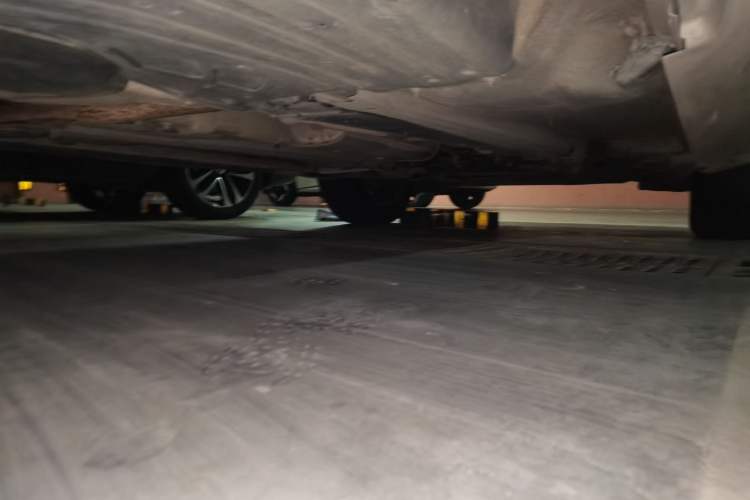 Used Volvo XC60 2015 T5 Smart Edition Chassis Rear Right