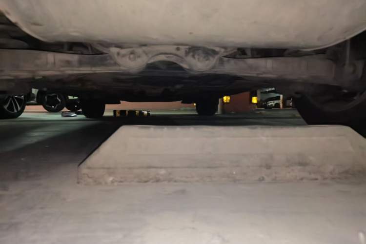 Used Volvo XC60 2015 T5 Smart Edition Chassis Rear