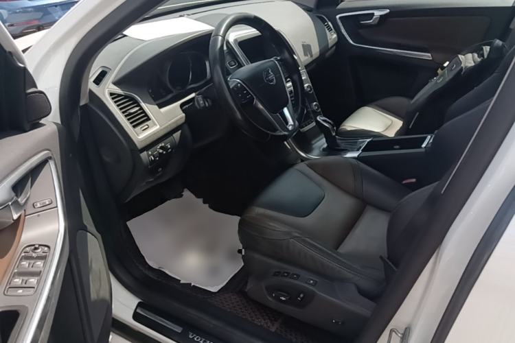 Used Volvo XC60 2015 T5 AWD Zhiyuan Edition Driver Seat