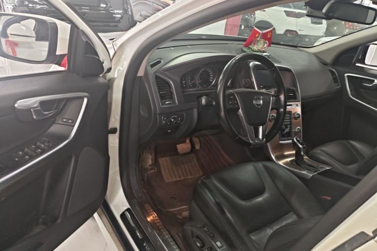 Used Volvo XC60 2015 T5 Smart Upgrade Model Driver Seat