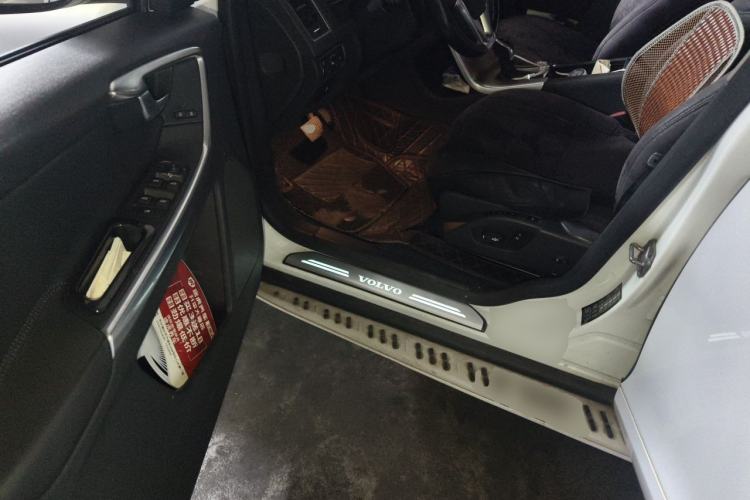 Used Volvo XC60 2015 T5 Smart Upgrade Model Driver Seat
