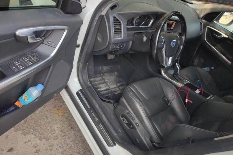 Used Volvo XC60 2015 T5 AWD Zhiyuan Edition Driver Seat