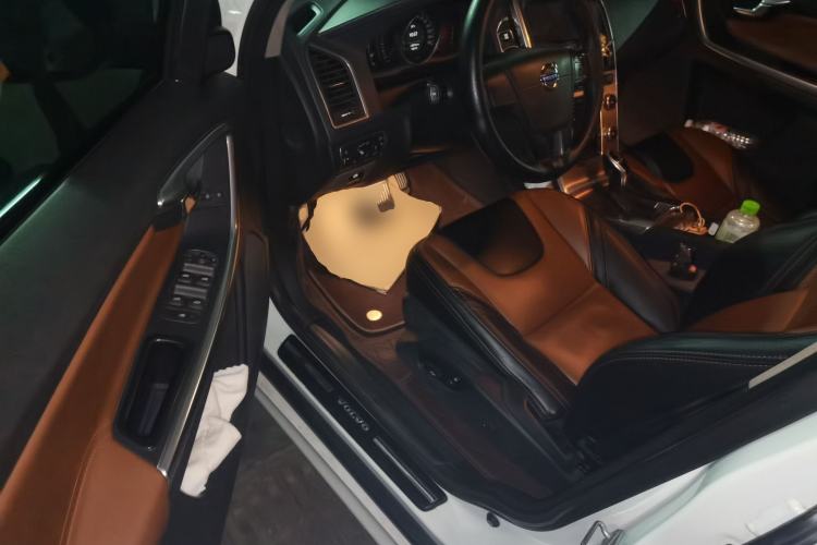 Used Volvo XC60 2015 T5 Smart Edition Driver Seat