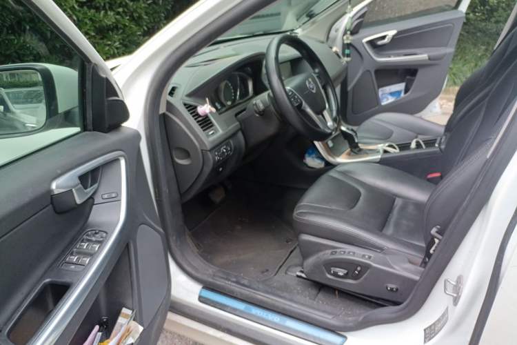 Used Volvo XC60 2015 T5 Smart Upgrade Model Driver Seat