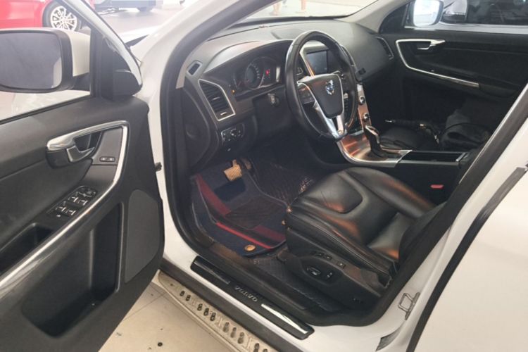 Used Volvo XC60 2015 T5 Smart Upgrade Model Driver Seat
