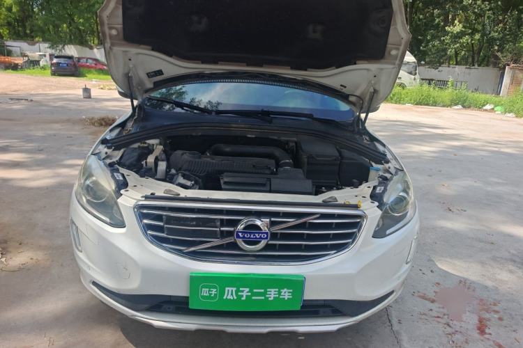 Used Volvo XC60 2015 T5 AWD Zhiyuan Edition Engine Bay