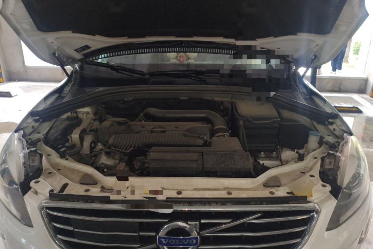Used Volvo XC60 2015 T5 AWD Smart Drive Edition Engine Bay