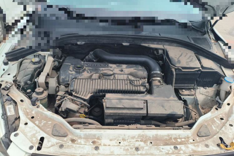 Used Volvo XC60 2015 T5 AWD Zhiyuan Edition Engine Bay