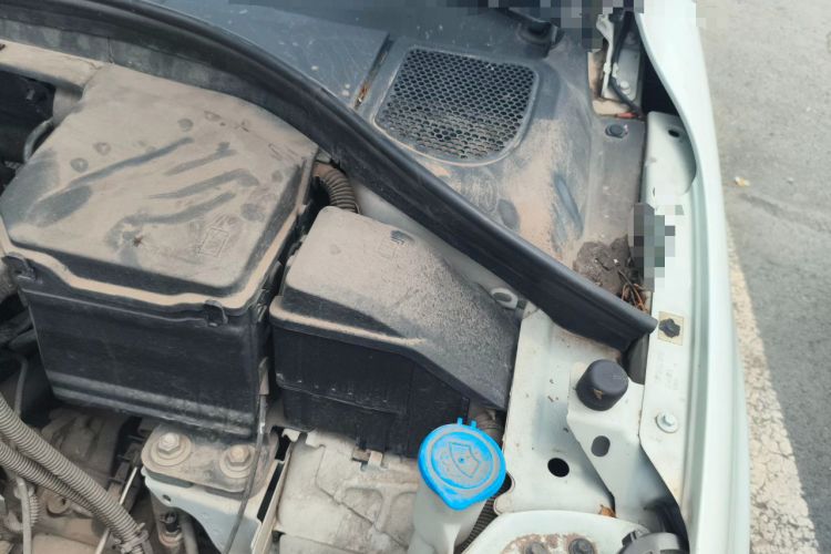 Used Volvo XC60 2015 T5 AWD Zhiyuan Edition Engine Bay Left