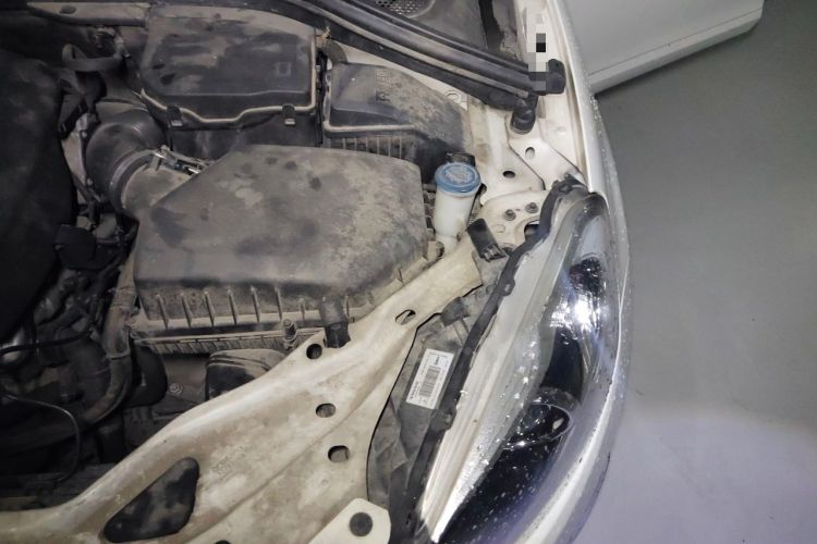 Used Volvo XC60 2015 T5 Smart Upgrade Model Engine Bay Left