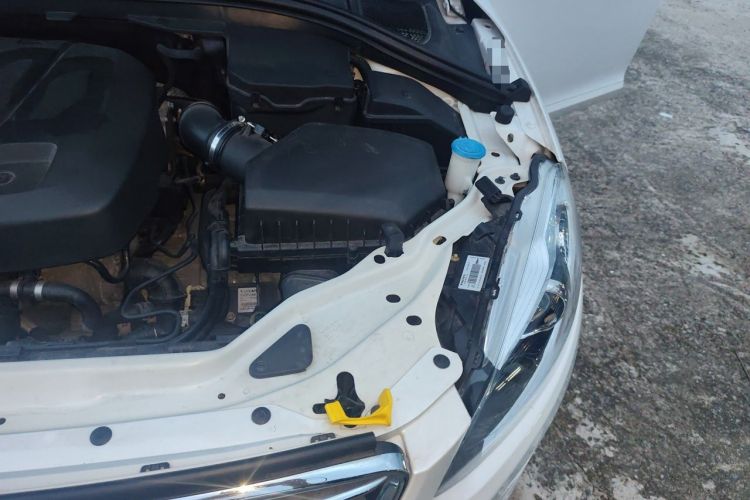 Used Volvo XC60 2015 T5 Smart Upgrade Model Engine Bay Left