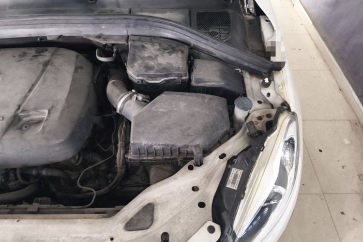Used Volvo XC60 2015 T5 Smart Upgrade Model Engine Bay Left