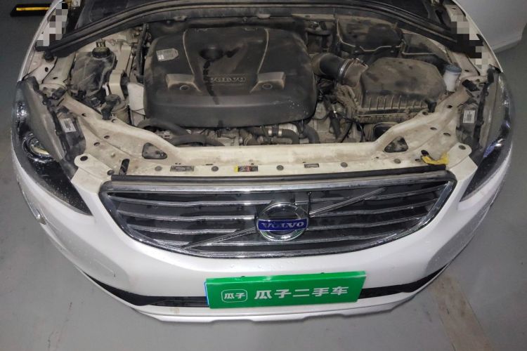 Used Volvo XC60 2015 T5 Smart Upgrade Model Engine Bay