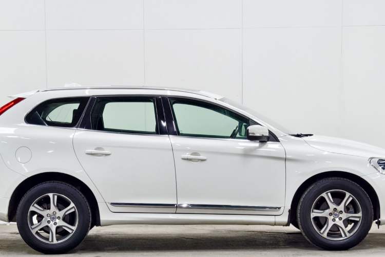 Used Volvo XC60 2015 T5 AWD Zhiyuan Edition Exterior 6