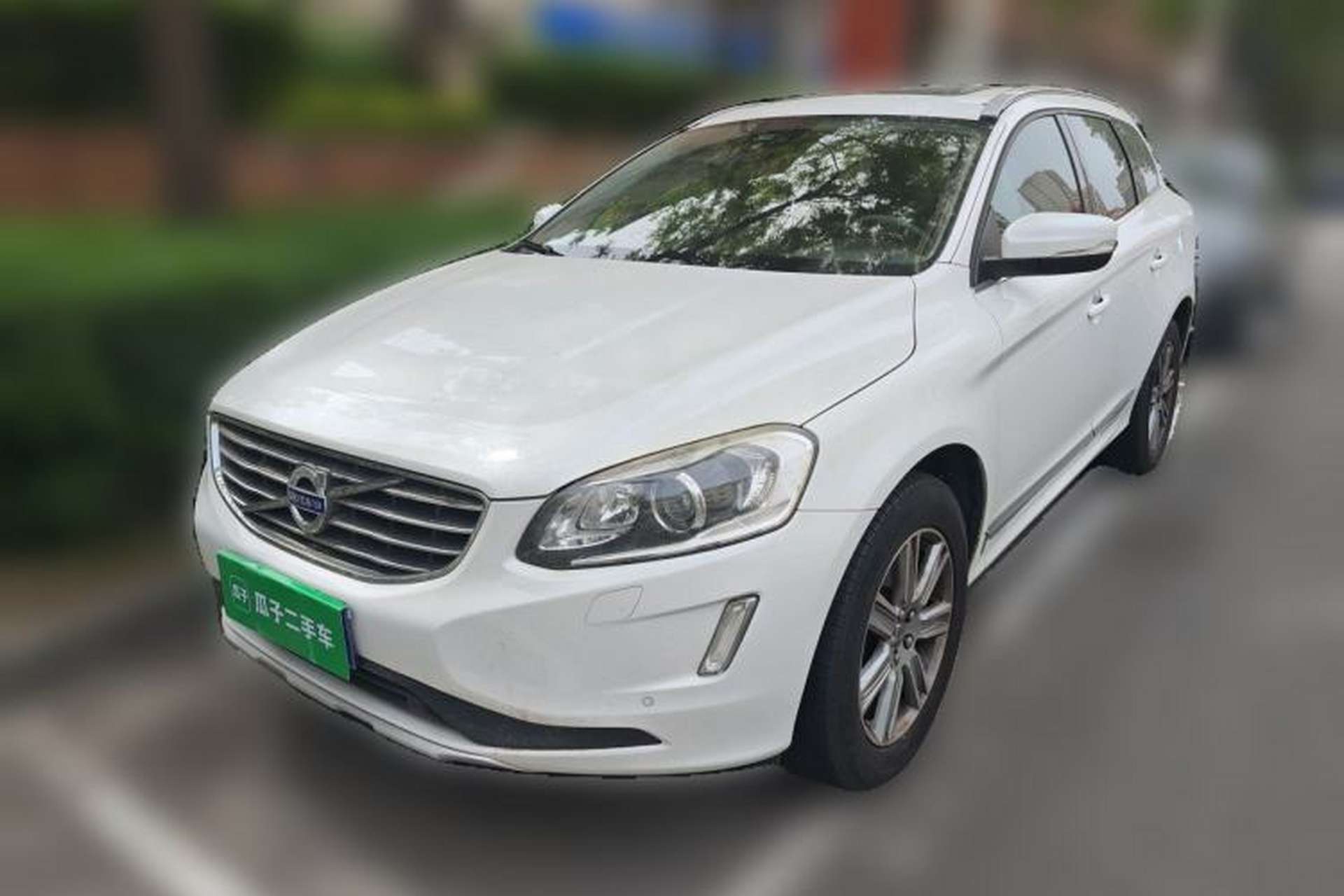Used Volvo XC60 2015 T5 Smart Upgrade Model Front Left 45 Deg