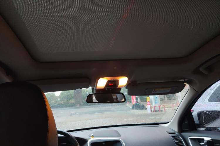 Used Volvo XC60 2015 T5 Smart Upgrade Model Headliner