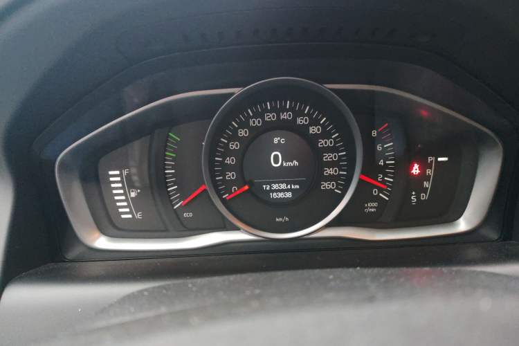 Used Volvo XC60 2015 T5 Smart Upgrade Model Instrument Cluster